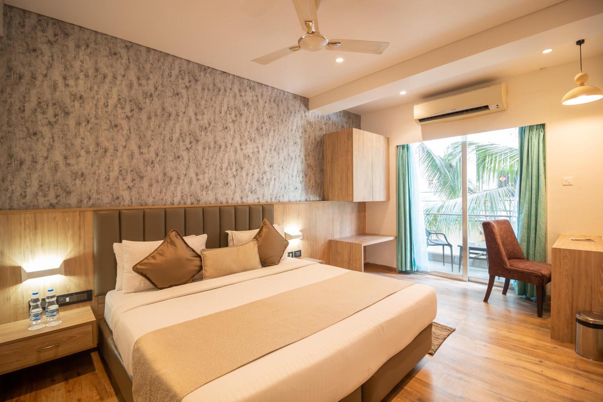 Hotel Celestiial , Candolim Exterior photo